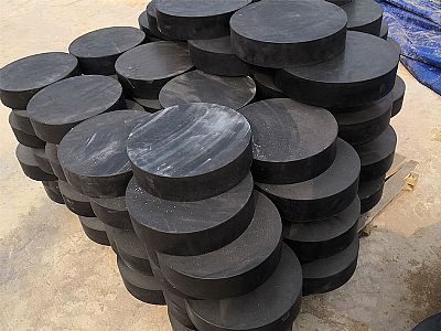 宜春板式橡胶支座由若干层橡胶片与薄钢板经加压硫化